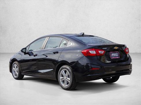 Used 2016 Chevrolet Cruze LT image 7