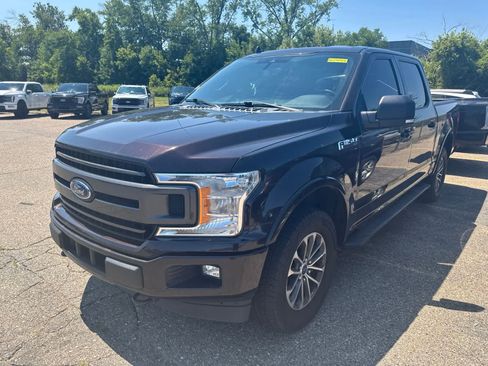 Used 2020 Ford F150 XLT w/ Equipment Group 302A Luxury AWD/4WD image 22