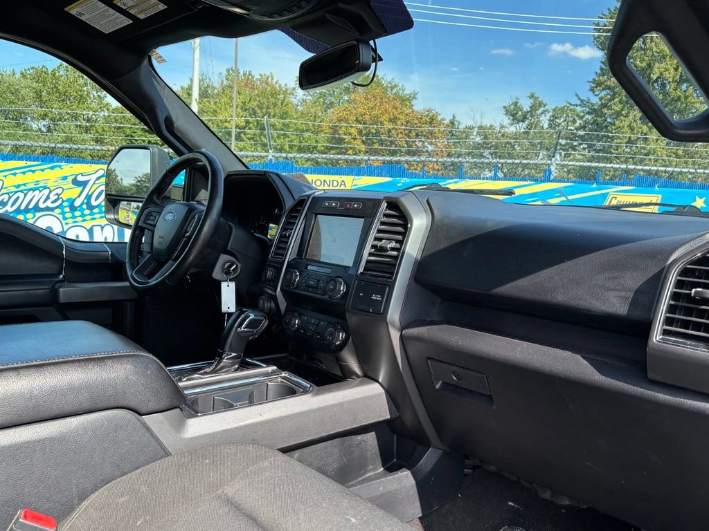 Used 2020 Ford F150 XLT w/ Equipment Group 302A Luxury AWD/4WD image 18
