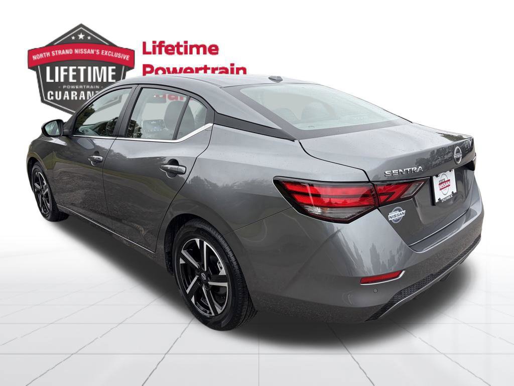 Used 2025 Nissan Sentra SV FWD image 3