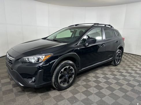 Used 2023 Subaru Crosstrek 2.0i Premium image 7