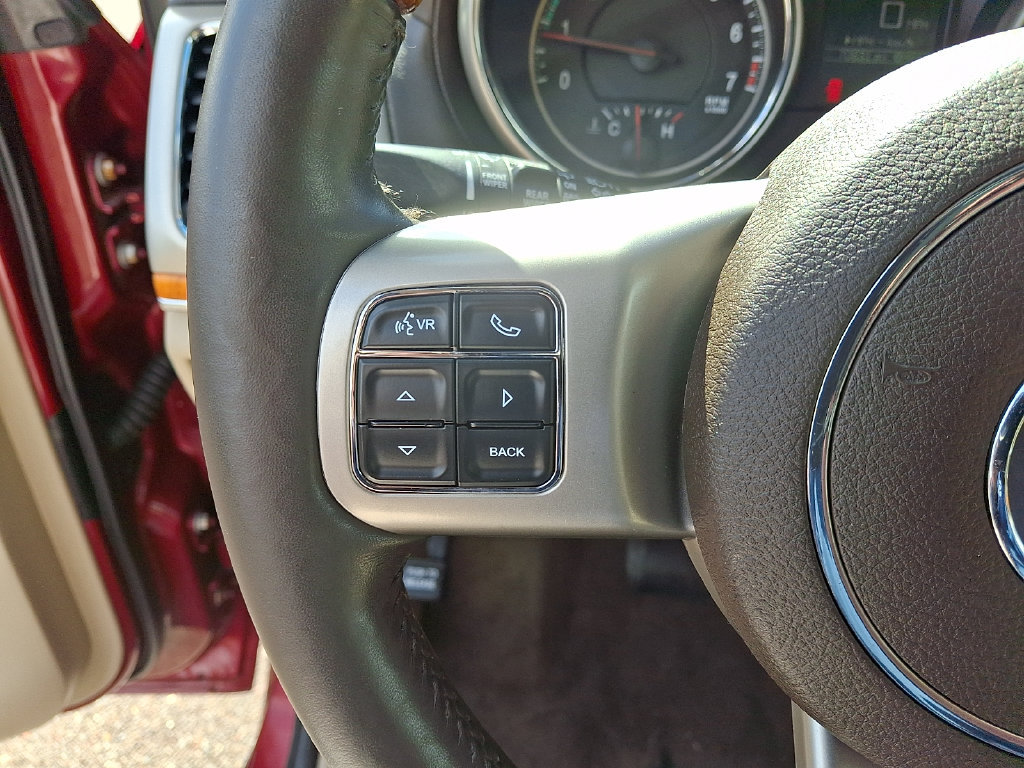Used 2012 Jeep Grand Cherokee Overland AWD/4WD image 22
