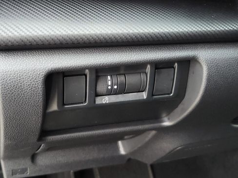 Certified 2025 Subaru Crosstrek 2.0i Premium image 20