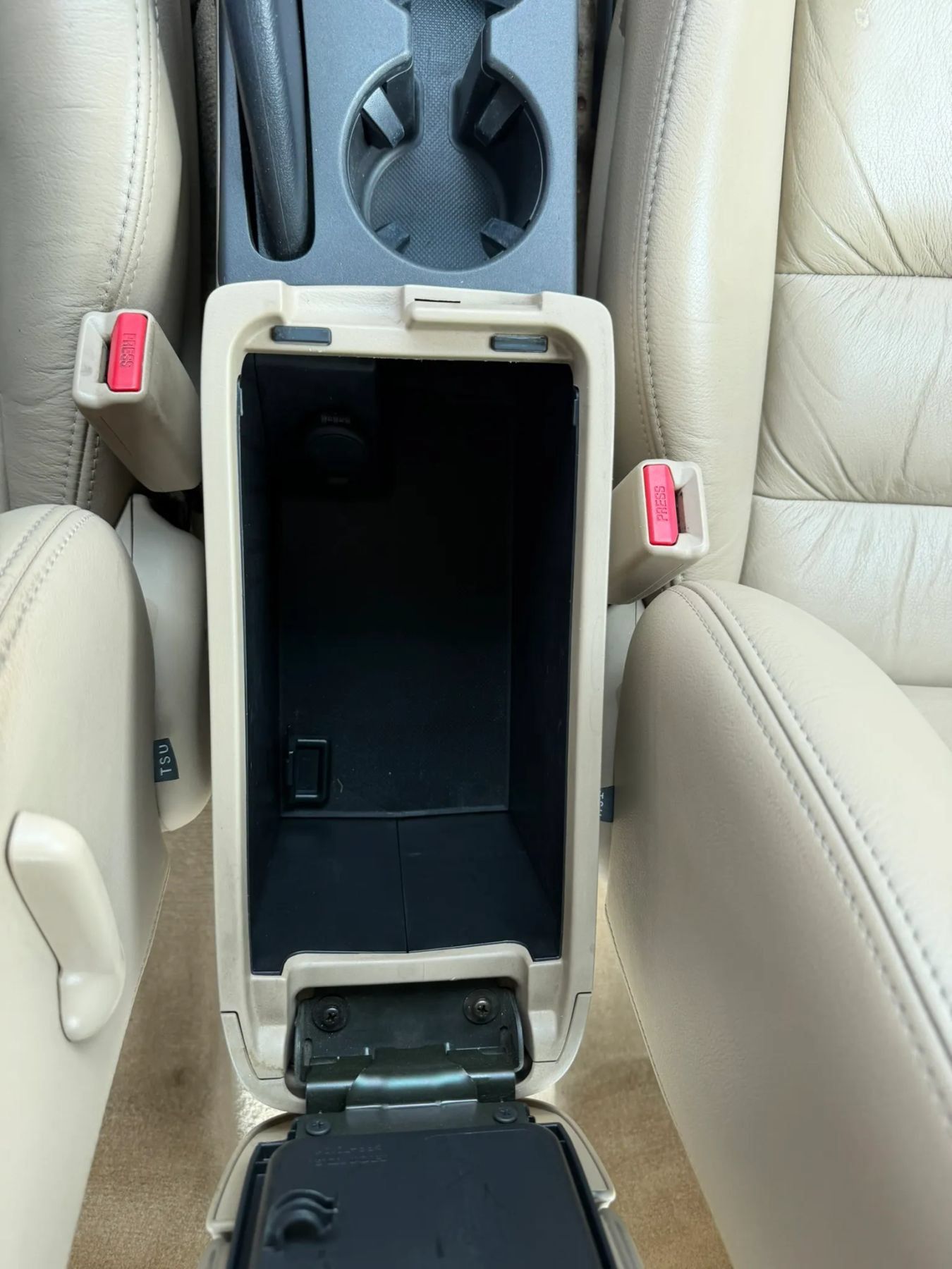 Used 2004 Honda Accord EX image 27
