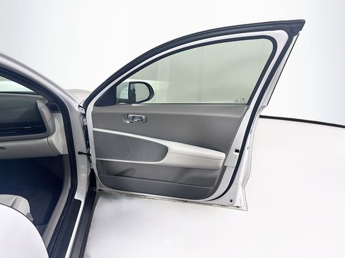 Used 2024 Hyundai Ioniq 6 SEL RWD image 34