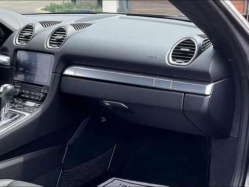 Used 2024 Porsche 718 Boxster image 15