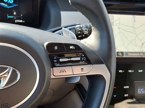 Used 2023 Hyundai Tucson Limited image 23