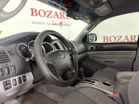 Used 2011 Toyota Tacoma 4x4 Double Cab w/ TRD Sport Pkg image 12