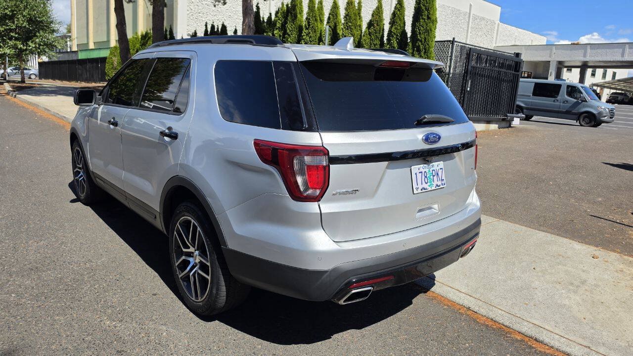 Used 2016 Ford Explorer Sport w/ Equipment Group 401A AWD/4WD image 7