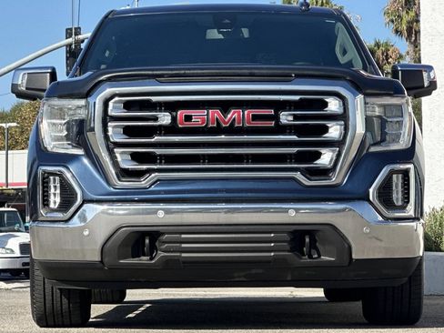 Used 2019 GMC Sierra 1500 SLT w/ SLT Premium Plus Package AWD/4WD image 9