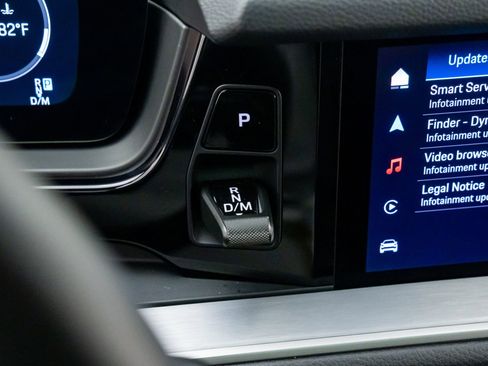 Certified 2025 Porsche Cayenne image 23