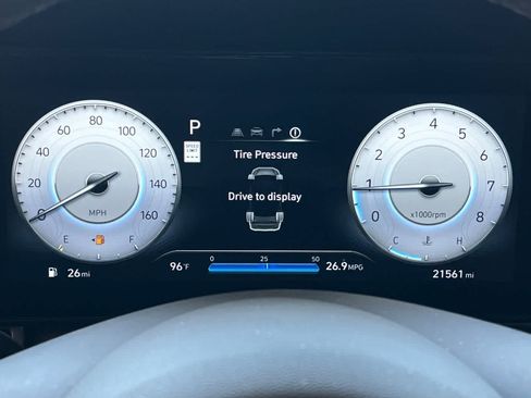 Used 2025 Hyundai Elantra SEL FWD image 26