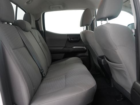 Used 2020 Toyota Tacoma SR5 image 11