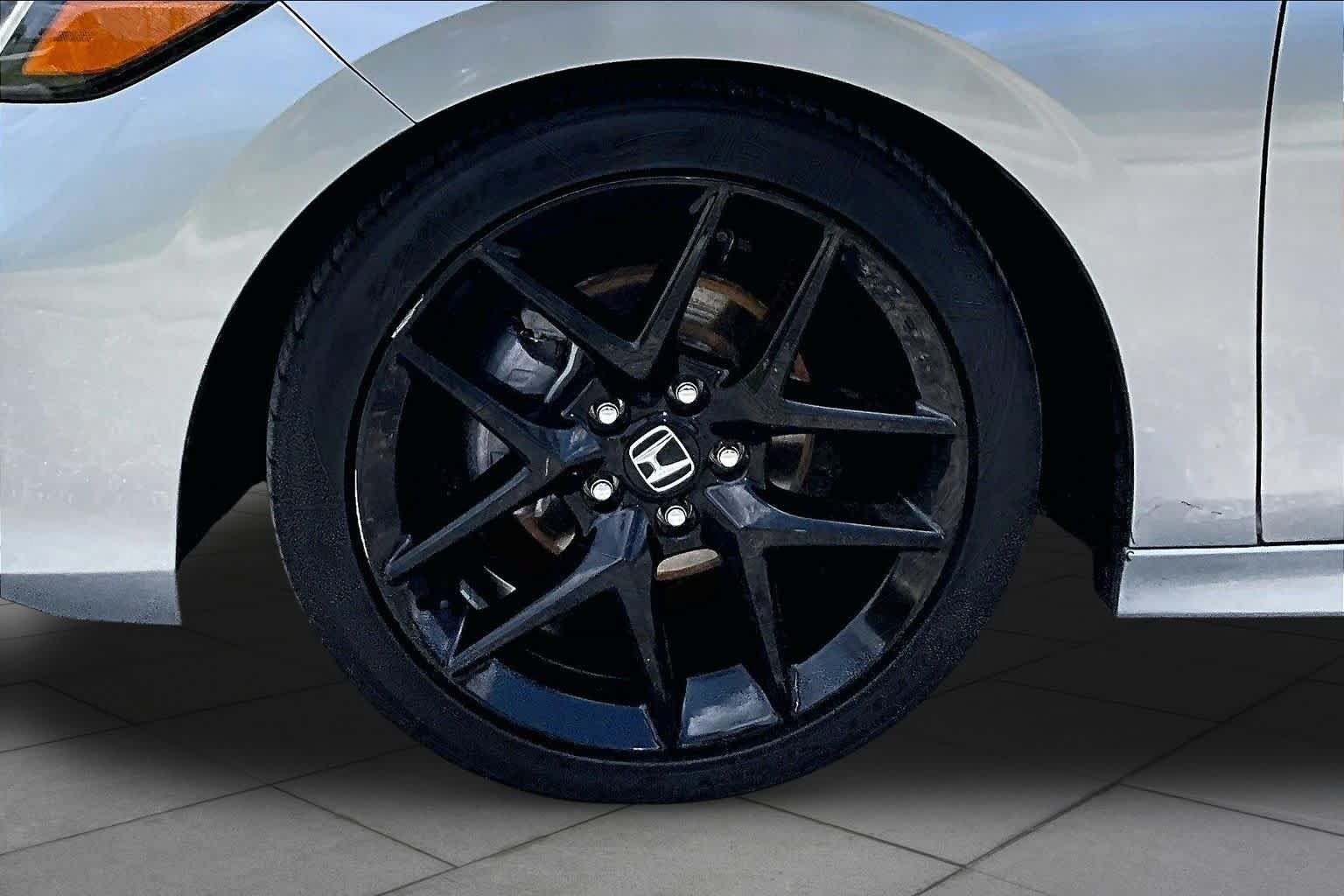 Used 2026 Honda Civic Sport image 11