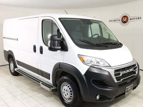 Used 2025 RAM ProMaster 2500 w/ U-Haul Equipment Group FWD image 35