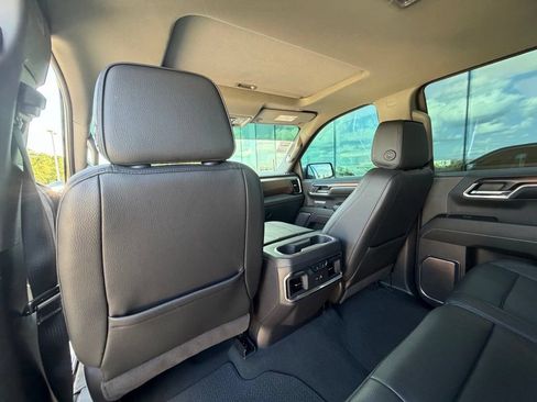 Used 2024 GMC Sierra 1500 Denali w/ Technology Package AWD/4WD image 26