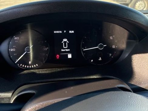 Used 2025 RAM ProMaster 2500 w/ Convenience Group image 15