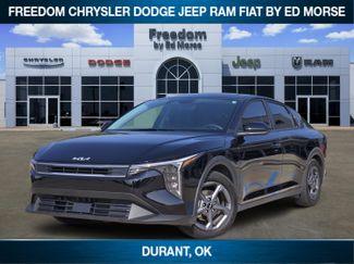Used 2025 Kia K4 FWD video 1