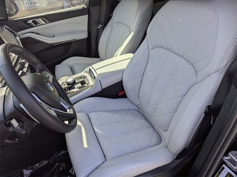 Certified 2025 BMW X7 xDrive40i w/ Executive Package image 11