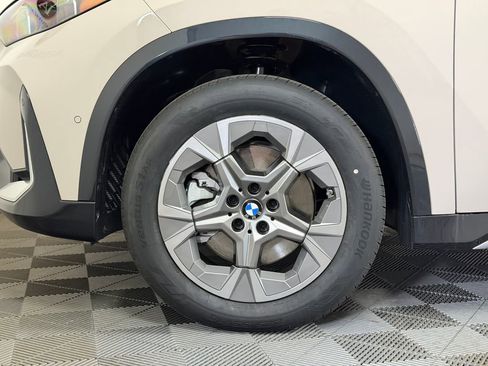 New 2026 BMW X1 xDrive28i w/ Technology Package AWD/4WD image 12