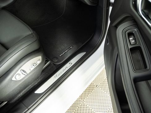New 2026 Porsche Macan S AWD/4WD image 26