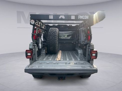 Used 2020 Jeep Gladiator Overland w/ LED Lighting Group AWD/4WD image 19