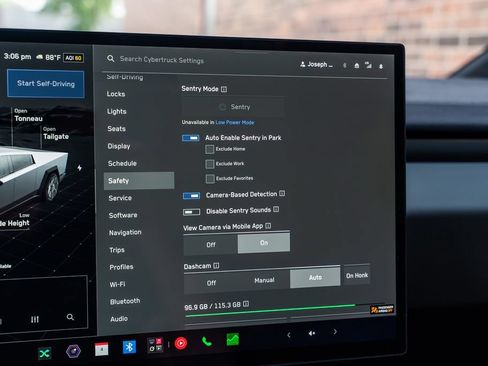 Used 2026 Tesla Cybertruck Cyberbeast AWD/4WD image 29