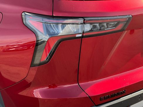 New 2025 Chevrolet Equinox ACTIV image 27