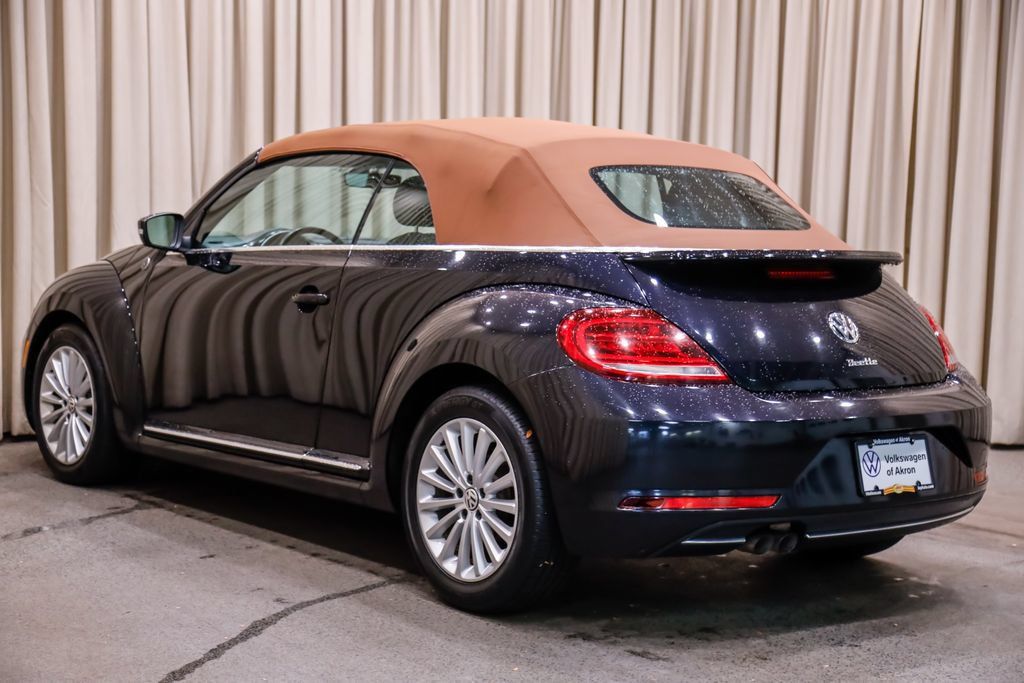 Used 2019 Volkswagen Beetle 2.0T SE FWD image 6