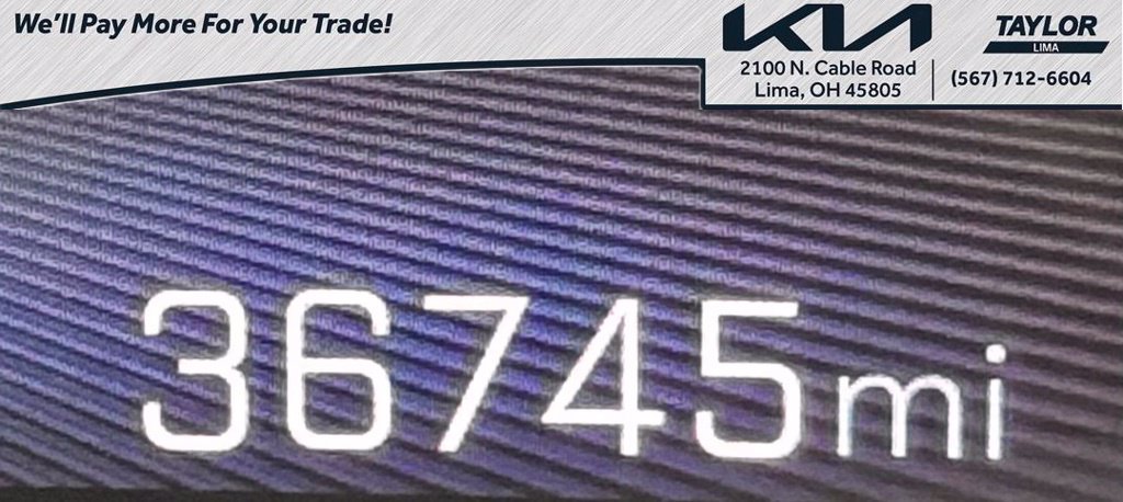 Used 2025 Chevrolet Trax LT FWD image 25