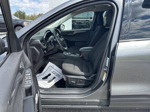 Used 2024 Ford Escape Active AWD/4WD image 5