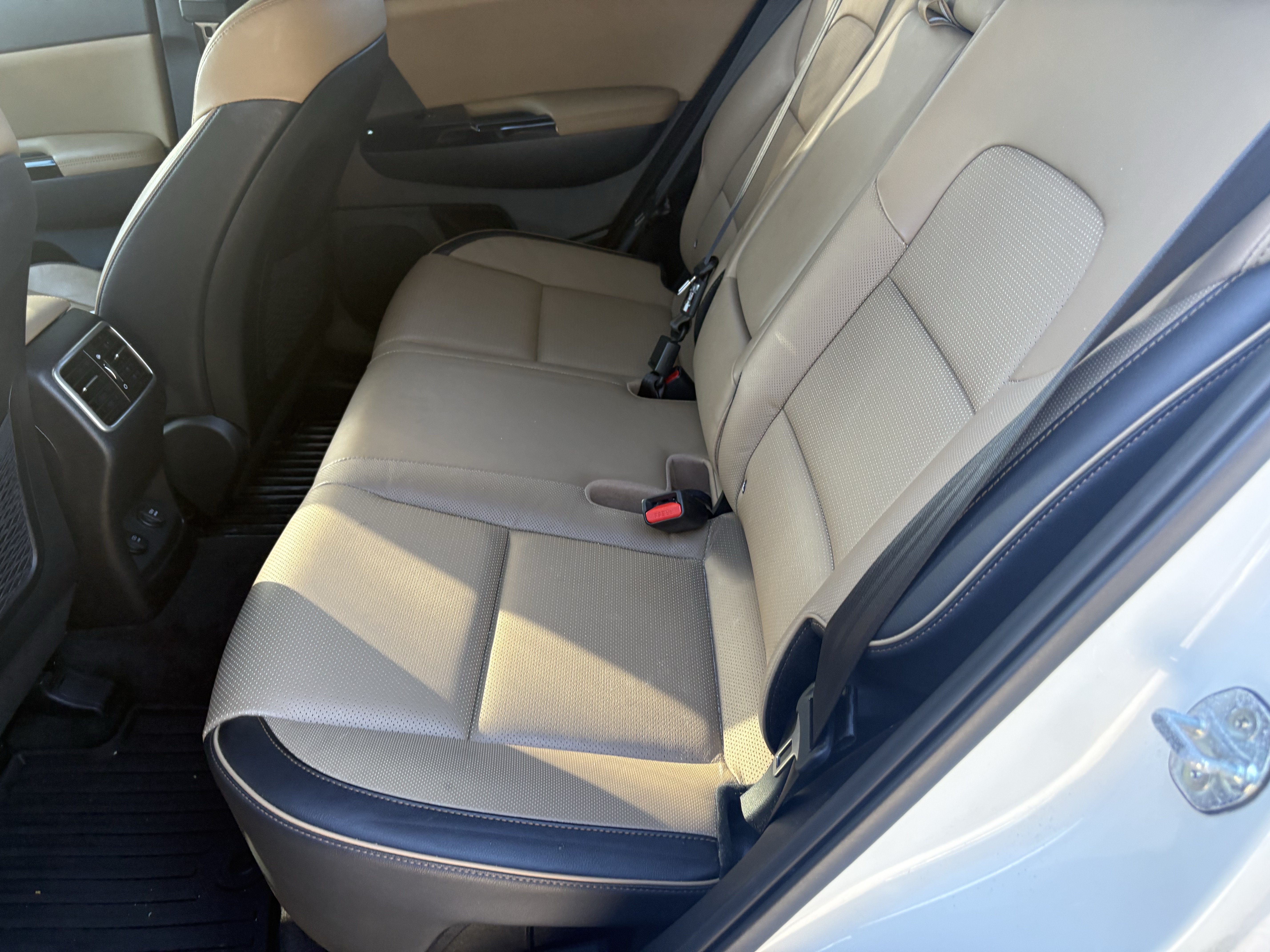 Used 2021 Kia Sportage SX FWD image 9