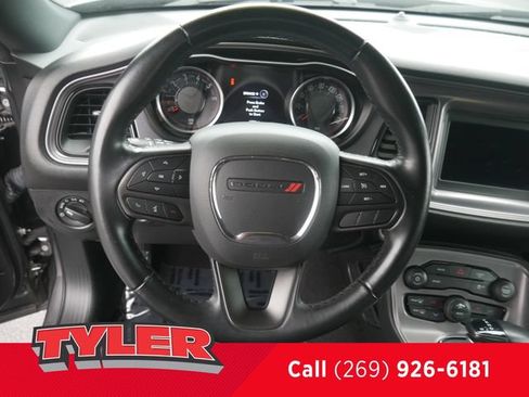 Used 2023 Dodge Challenger SXT RWD image 23