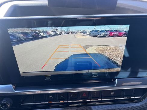 Used 2022 Chevrolet Silverado 1500 RST image 32