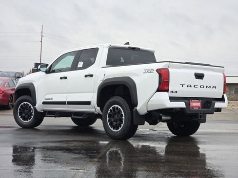 New 2026 Toyota Tacoma TRD Off-Road AWD/4WD image 21