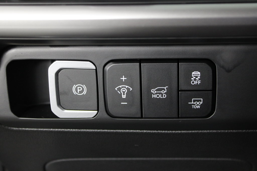 Certified 2025 Hyundai Santa Fe XRT AWD/4WD image 26