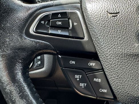 Used 2017 Ford Escape Titanium FWD image 52
