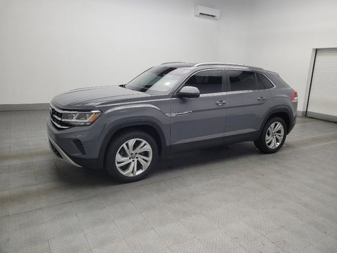 Used 2020 Volkswagen Atlas Cross Sport SEL image 2