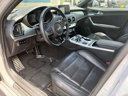 Used 2020 Kia Stinger GT2 image 20