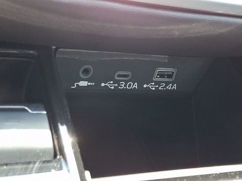 Certified 2024 Subaru Outback Limited AWD/4WD image 27