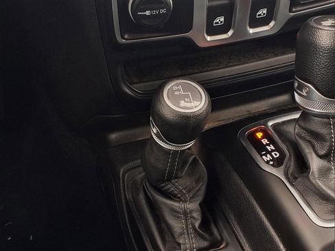Used 2024 Jeep Wrangler Sport AWD/4WD image 21