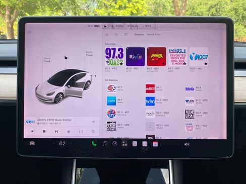 Used 2020 Tesla Model 3 Long Range AWD/4WD image 28
