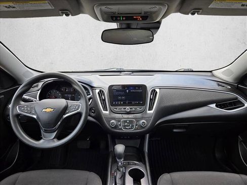Used 2024 Chevrolet Malibu LS FWD image 13