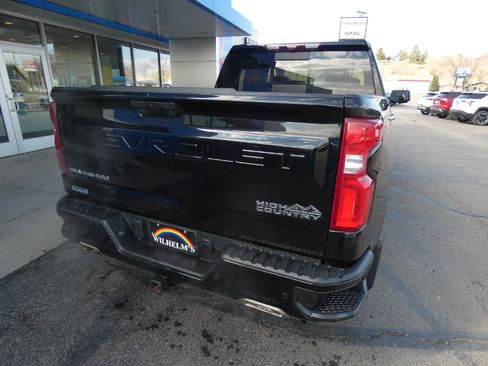 Certified 2021 Chevrolet Silverado 1500 High Country w/ Technology Package AWD/4WD image 2