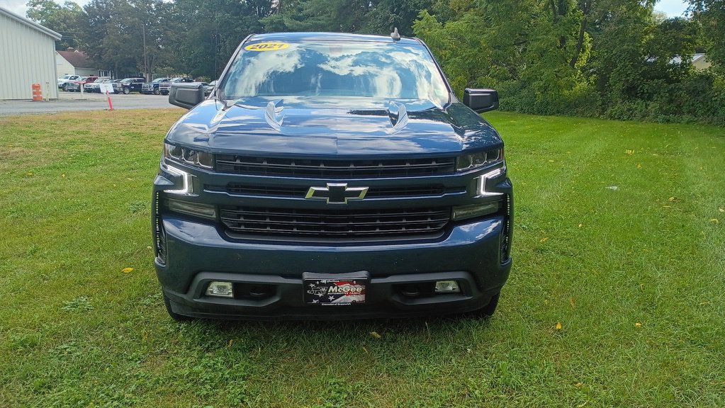 Used 2021 Chevrolet Silverado 1500 RST w/ Convenience Package II AWD/4WD image 2