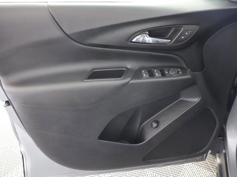 Used 2023 Chevrolet Equinox LT AWD/4WD image 24
