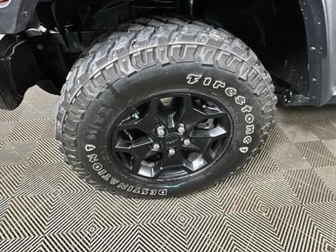 Used 2023 Jeep Wrangler Unlimited w/ Cold Weather Group AWD/4WD image 9
