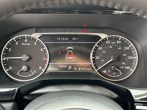 New 2025 Nissan Pathfinder SV w/ SV Premium Package image 30