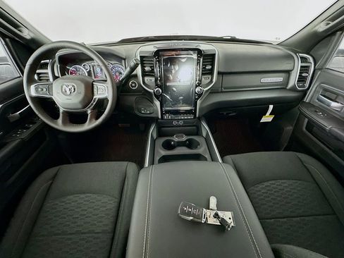 New 2026 RAM 2500 Big Horn AWD/4WD image 9