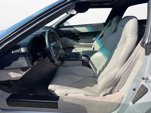 Used 1996 Chevrolet Corvette Coupe image 9